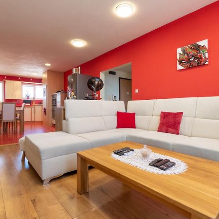 Sherpa'S Hostel High Tatras Strbske Pleso Luaran gambar
