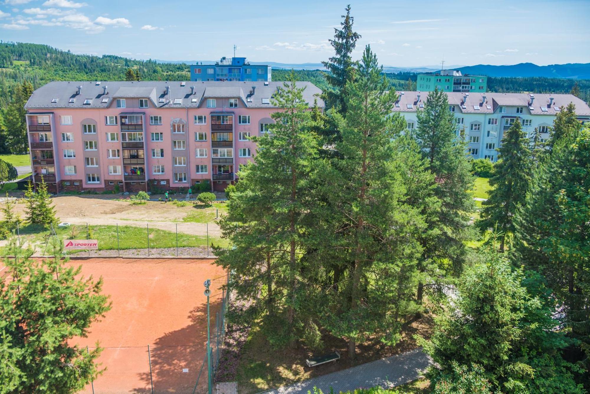 Sherpa'S Hostel High Tatras Strbske Pleso Luaran gambar