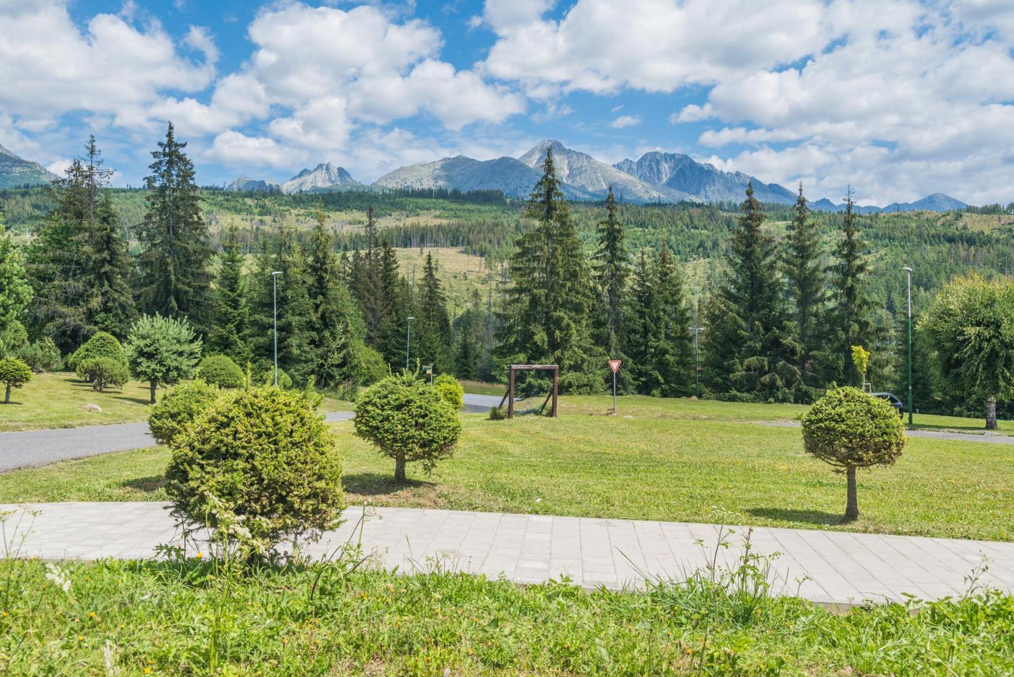 Sherpa'S Hostel High Tatras Strbske Pleso Luaran gambar