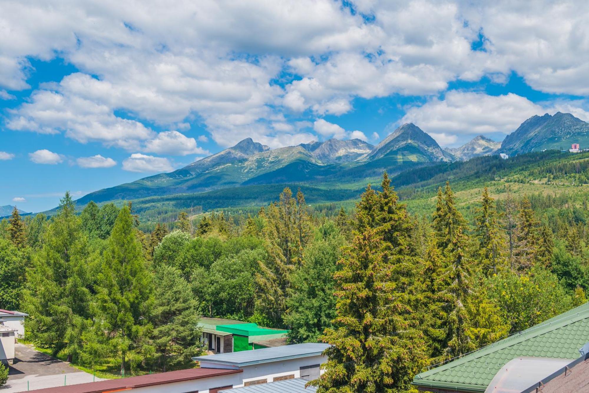 Sherpa'S Hostel High Tatras Strbske Pleso Luaran gambar